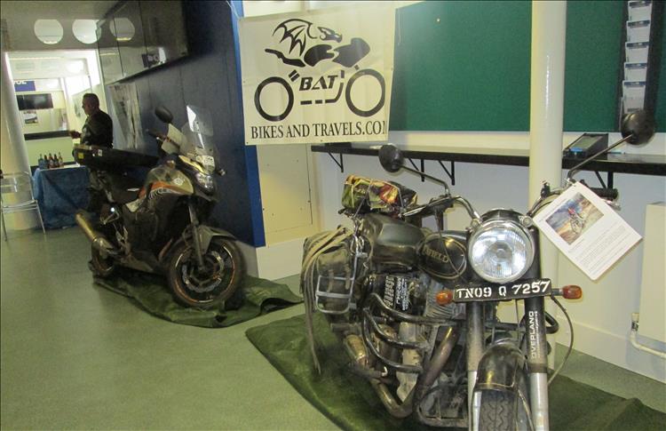 Ren's 500, the large BAT banner and an old Enfield 500