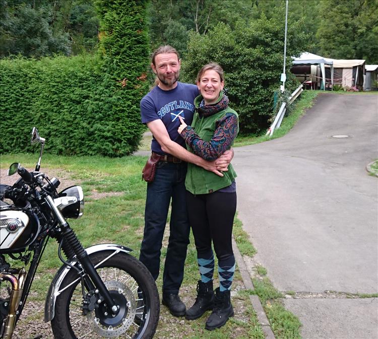 Stephan and Laura hug, posing for a shot before Sharon and Ren depart.