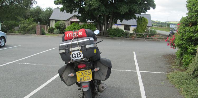 Ren's bike in the car park outside the teapot cafe near holywell