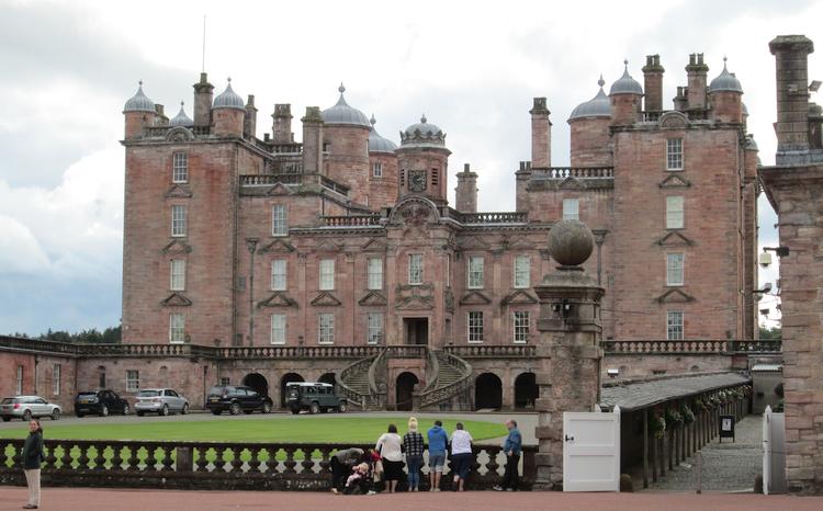 Drumlanrig Castle that looks more like a large ornate stately home