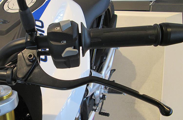 A very ordinary and basic front brake lever