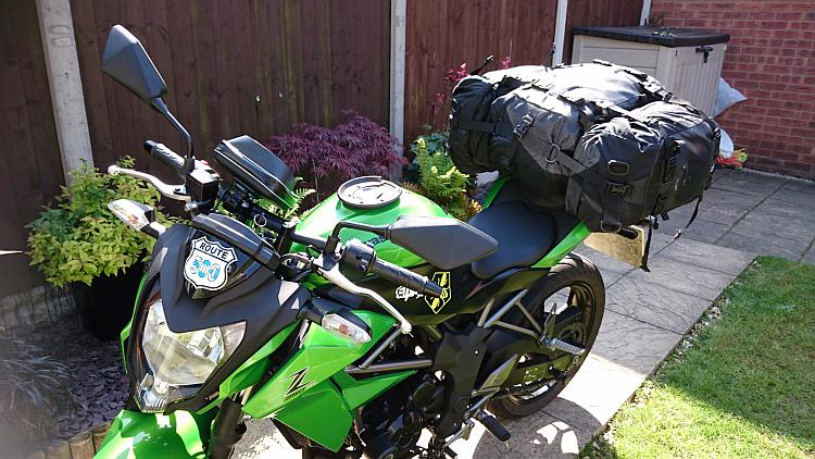 Another angle of the Kriega bags on the small Kwakker