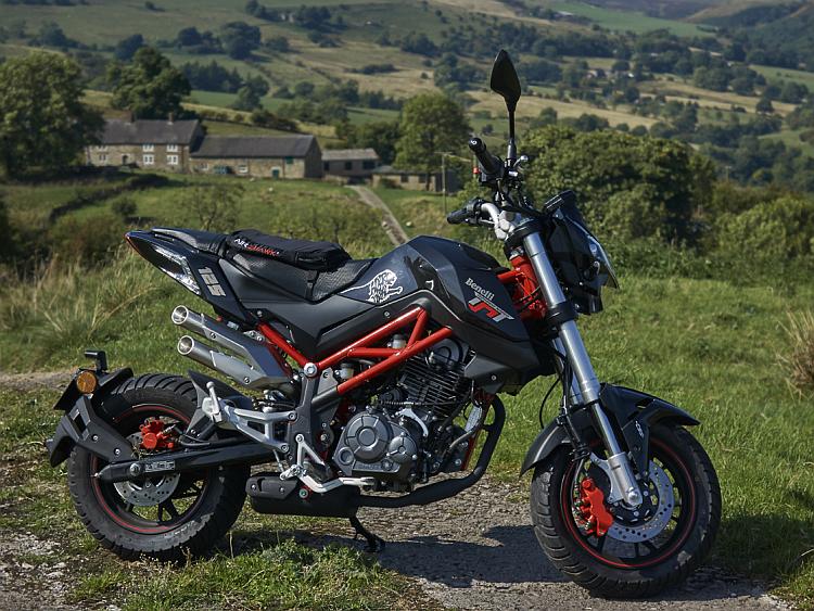 Side view of Benelli's funky little 125