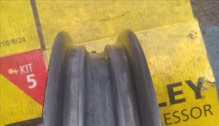 The rim after cleaning with a wire wheel in the drill