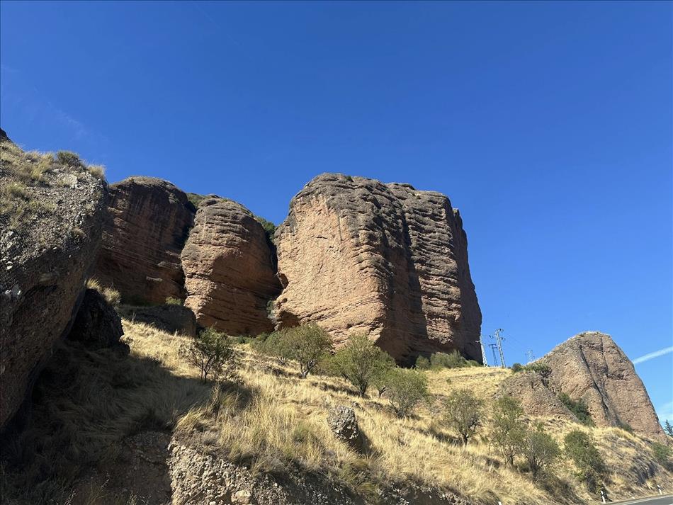 A closer view of what may be sandstone rocks