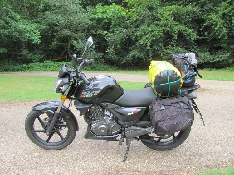 Sharon's Keeway RKS 125, called Zen.