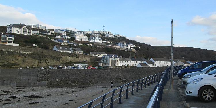 Houses on the steep hillside around the village or Portreath