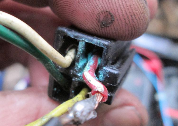The old connector block leading to the reggy reccy has green corrosion all around